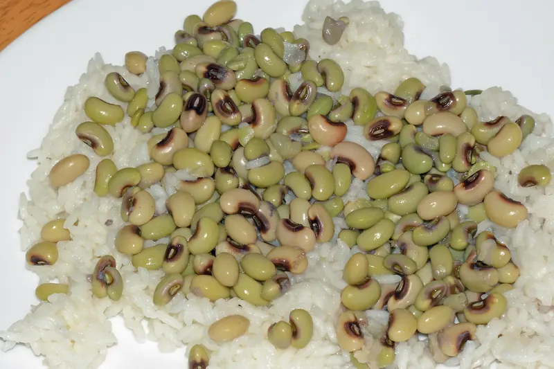 Hoppin' John — field peas cooked with rice