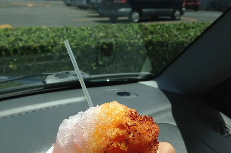 Hawaiian shave ice with syrup