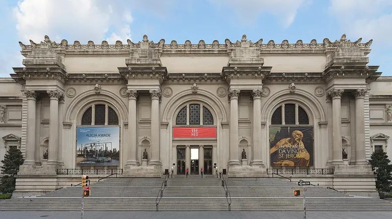 The Fifth Avenue facade of the Metropolitan Museum of Art