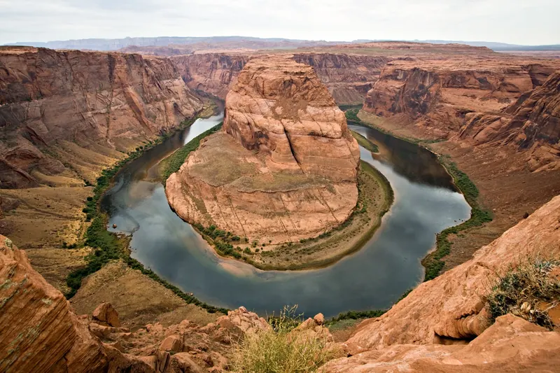 The Colorado River curving around Horseshoe Bend