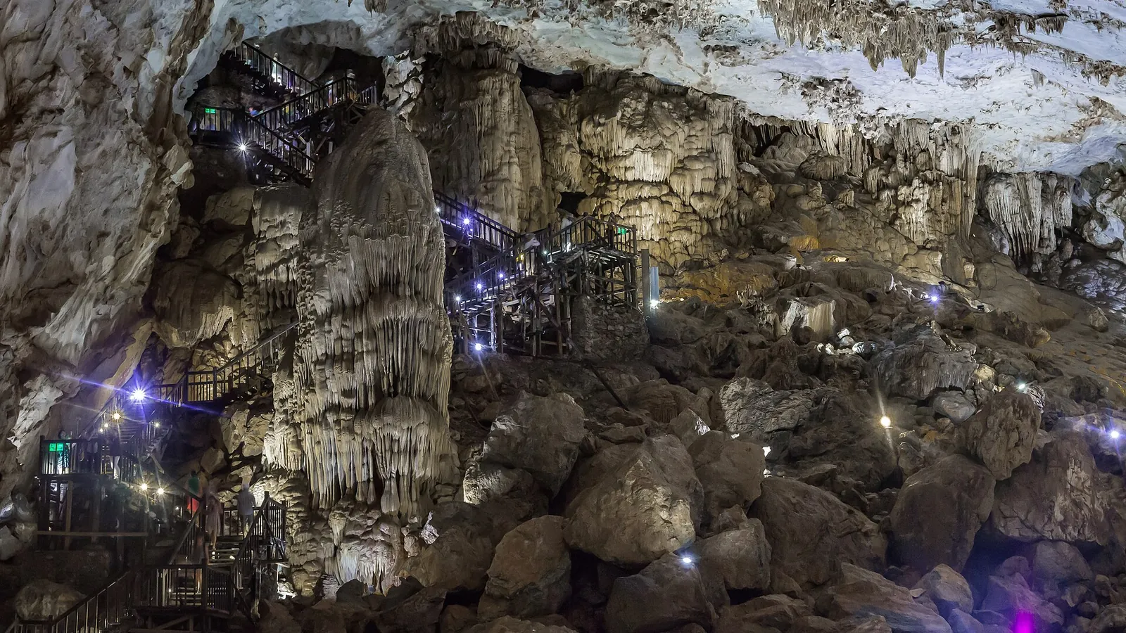 Stalactites and stalagmites inside Paradise Cave in Phong Nha–Ke Bang National Park