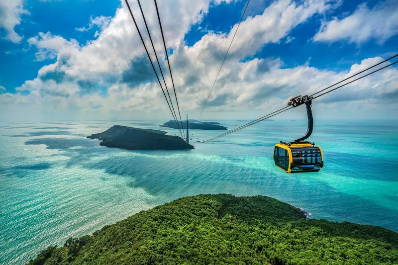 The Hon Thom cable car crossing the sea from Phu Quoc